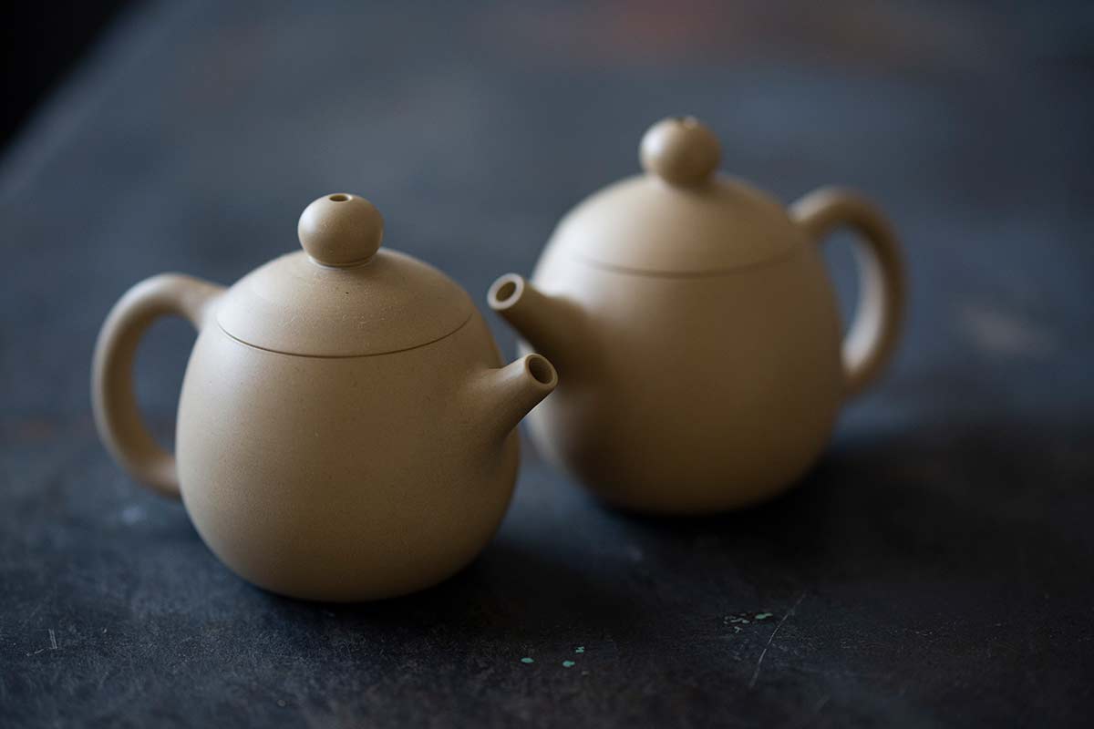 jianshui zitao mini dragon egg teapot white 10 19 5 | BITTERLEAF TEAS