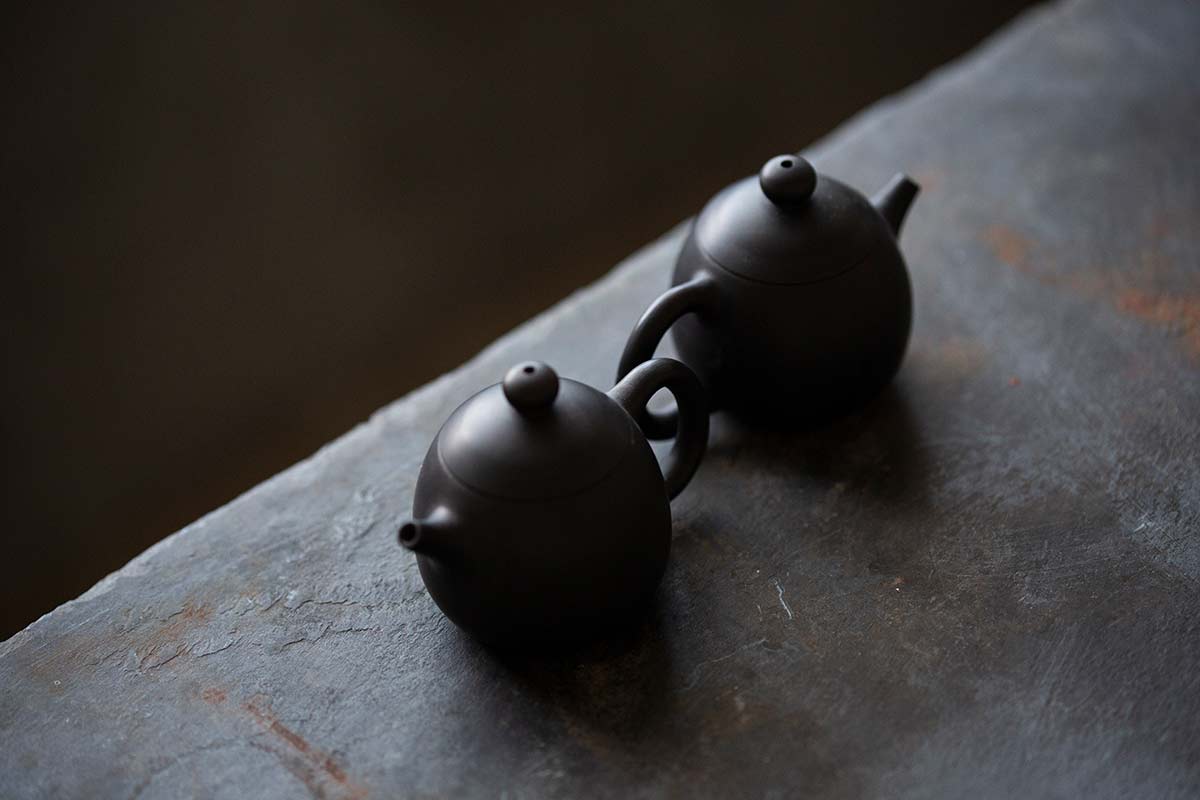 jianshui zitao mini dragon egg teapot black 10 19 5 | BITTERLEAF TEAS