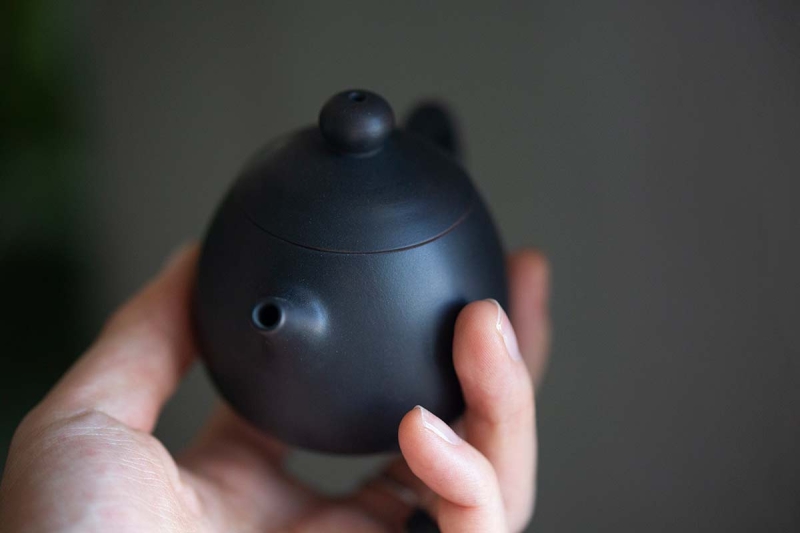 jianshui zitao mini dragon egg teapot black 10 19 7 | BITTERLEAF TEAS