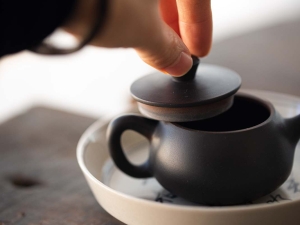 jianshui zitao teapot journeyman black 6 | BITTERLEAF TEAS