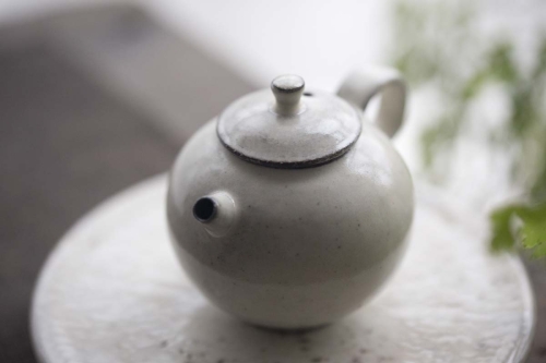 white night teapot round 5 | BITTERLEAF TEAS