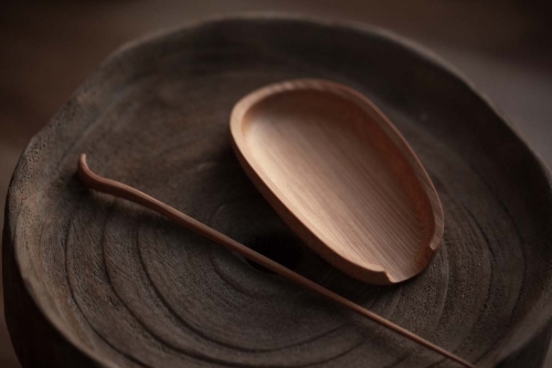 broad bamboo tea scoop 1 | BITTERLEAF TEAS