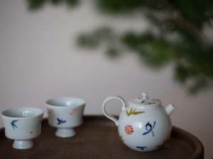 1001 teapots illustrated 6 | BITTERLEAF TEAS