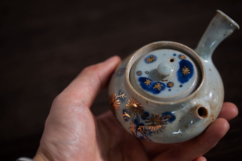 https://www.bitterleafteas.com/wp-content/uploads/2022/05/spirit-of-the-valley-kyusu-teapot-iii-5-800x533.jpg