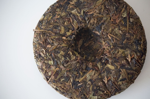 yiwu 2022 raw puer huangpian 6 | BITTERLEAF TEAS