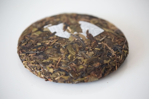 yiwu 2022 raw puer huangpian 8 | BITTERLEAF TEAS