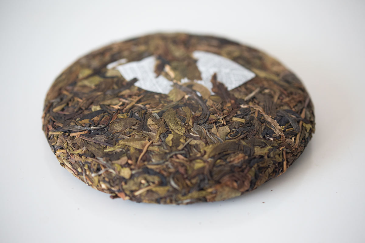 yiwu 2022 raw puer huangpian 8 | BITTERLEAF TEAS