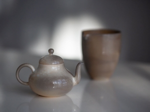 aurora wood fired siting teapot 6 | BITTERLEAF TEAS
