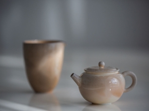 aurora wood fired yuan teapot 1 | BITTERLEAF TEAS