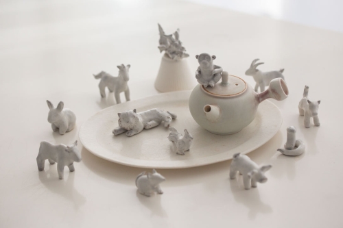 Great Race Tea Pet (White) - Image 3