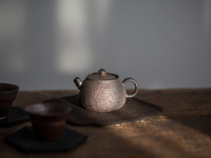 ironheart teapot VI 2 | BITTERLEAF TEAS