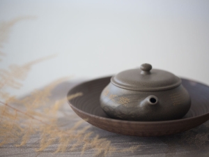 minglu weike qinghui duanni yixing zisha teapot 1 | BITTERLEAF TEAS