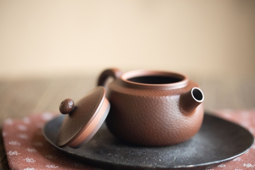 dimpled jianshui zitao teapot 4 | BITTERLEAF TEAS