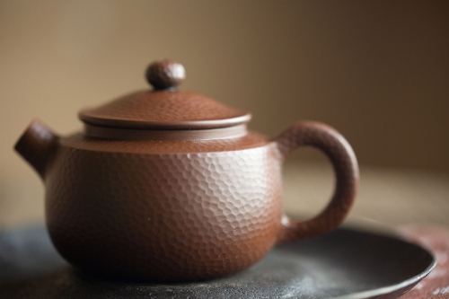 dimpled jianshui zitao teapot 6 | BITTERLEAF TEAS