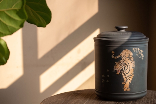 the hunt jianshui zitao tong jar 1 | BITTERLEAF TEAS