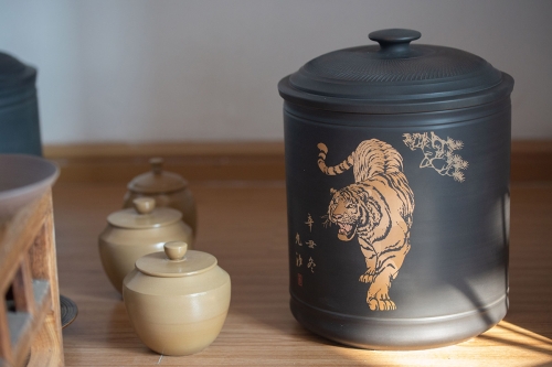 the hunt jianshui zitao tong jar 3 | BITTERLEAF TEAS