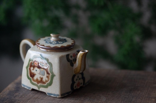 friends of the forest square teapot 13 | BITTERLEAF TEAS