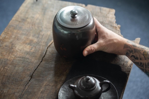 black pearl wood fired jianshui zitao tea jar 4 | BITTERLEAF TEAS