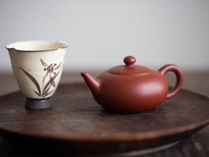 chaozhou clay full moon teapot 7 | BITTERLEAF TEAS