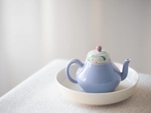 four seasons teapot 1 | BITTERLEAF TEAS