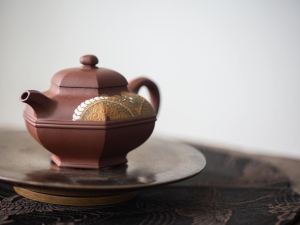 liu fang shuang xian hehuan dicaoqing clay yixing teapot 5 | BITTERLEAF TEAS