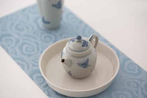 Qinghua Revival Teapot - Image 10