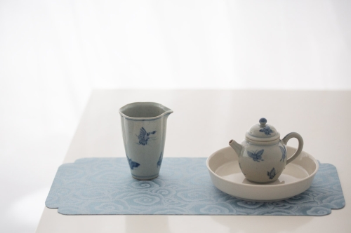 Qinghua Revival Teapot - Image 3