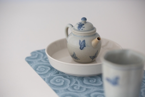 Qinghua Revival Teapot - Image 4