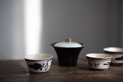 Cizhou Impression Teacup II - Image 11