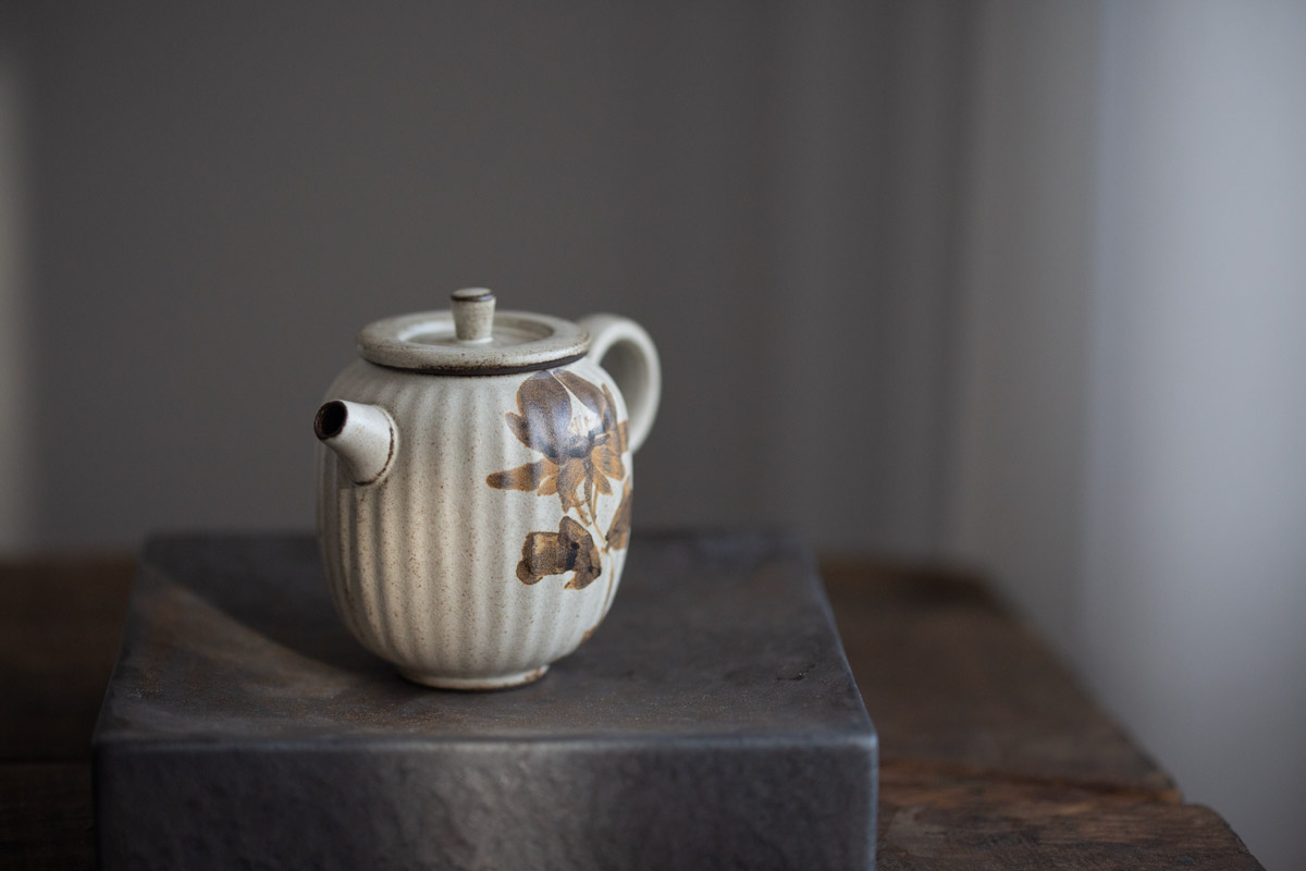 cizhou impression teapot flower 3 | BITTERLEAF TEAS