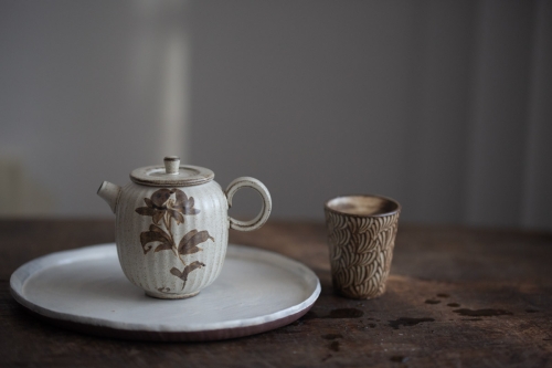 cizhou impression teapot flower 6 | BITTERLEAF TEAS