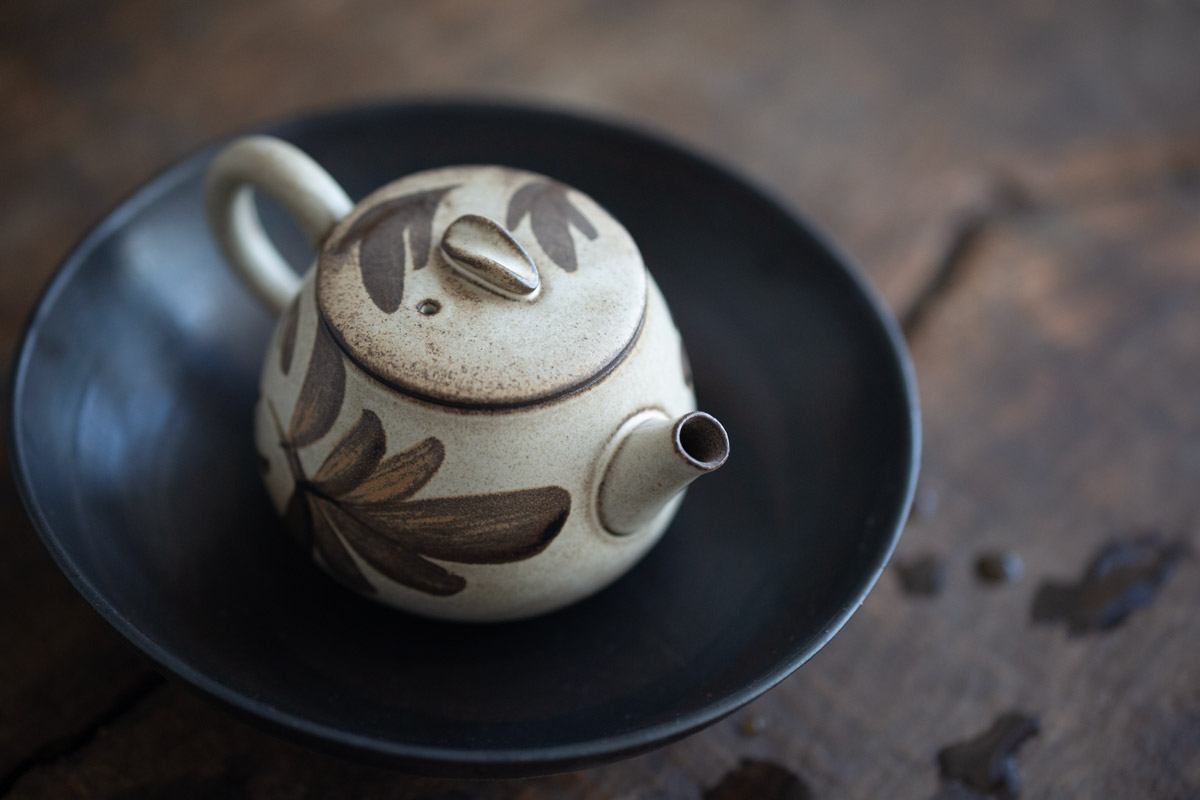 cizhou impression teapot leaf 2 | BITTERLEAF TEAS