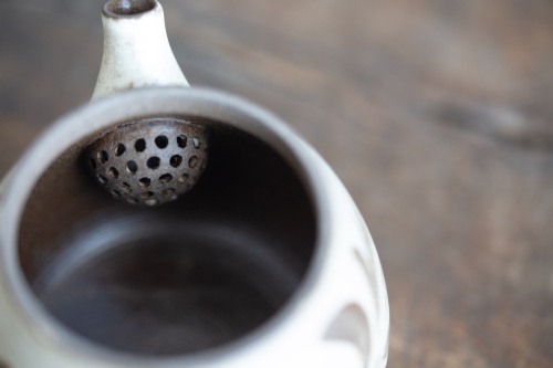 cizhou impression teapot leaf 8 | BITTERLEAF TEAS