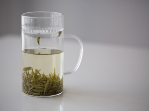 strain it green tea glass mug 1 | BITTERLEAF TEAS