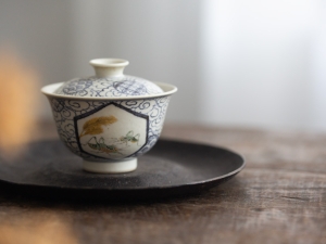 azure qinghua gaiwan grasshopper 11 | BITTERLEAF TEAS