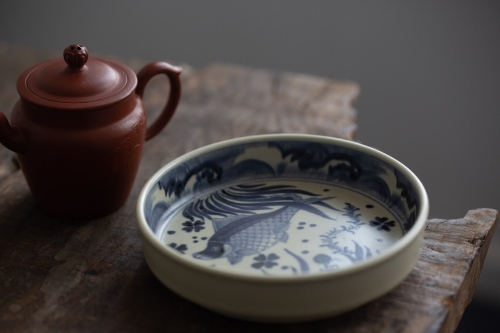 azure qinghua tea tray fish 6 | BITTERLEAF TEAS