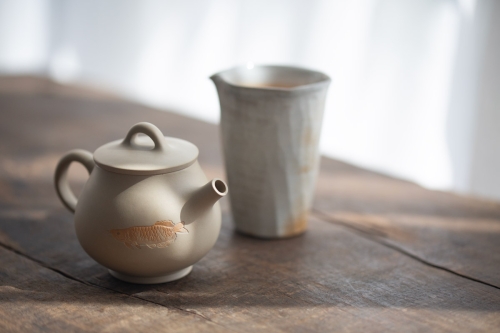 natural habitat jianshui zitao teapot fish 12 | BITTERLEAF TEAS