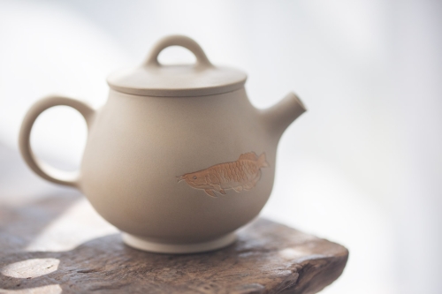 natural habitat jianshui zitao teapot fish 5 | BITTERLEAF TEAS