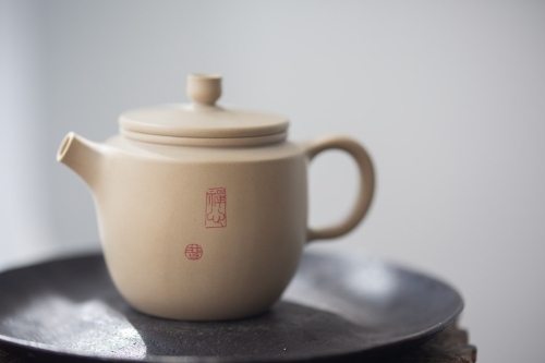 natural habitat jianshui zitao teapot magnolia master 8 | BITTERLEAF TEAS