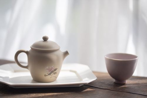 natural habitat jianshui zitao teapot magnolia violet 1 | BITTERLEAF TEAS