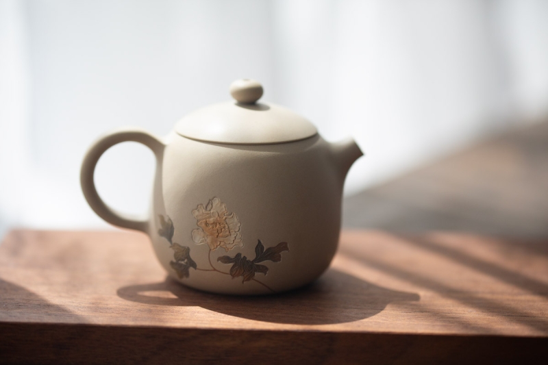 natural habitat jianshui zitao teapot magnolia white peony 2 | BITTERLEAF TEAS