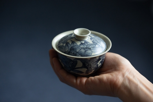 azure gaiwan lily 8 | BITTERLEAF TEAS