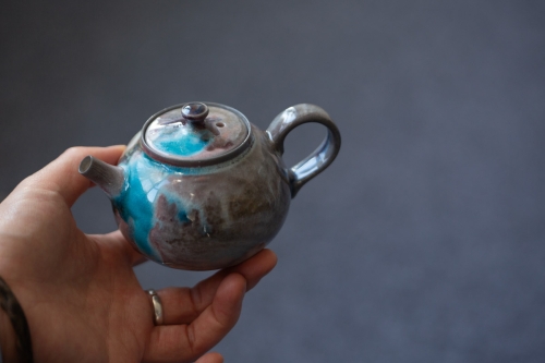 Chameleon Soda Ash Wood Fired Teapot III - Image 9