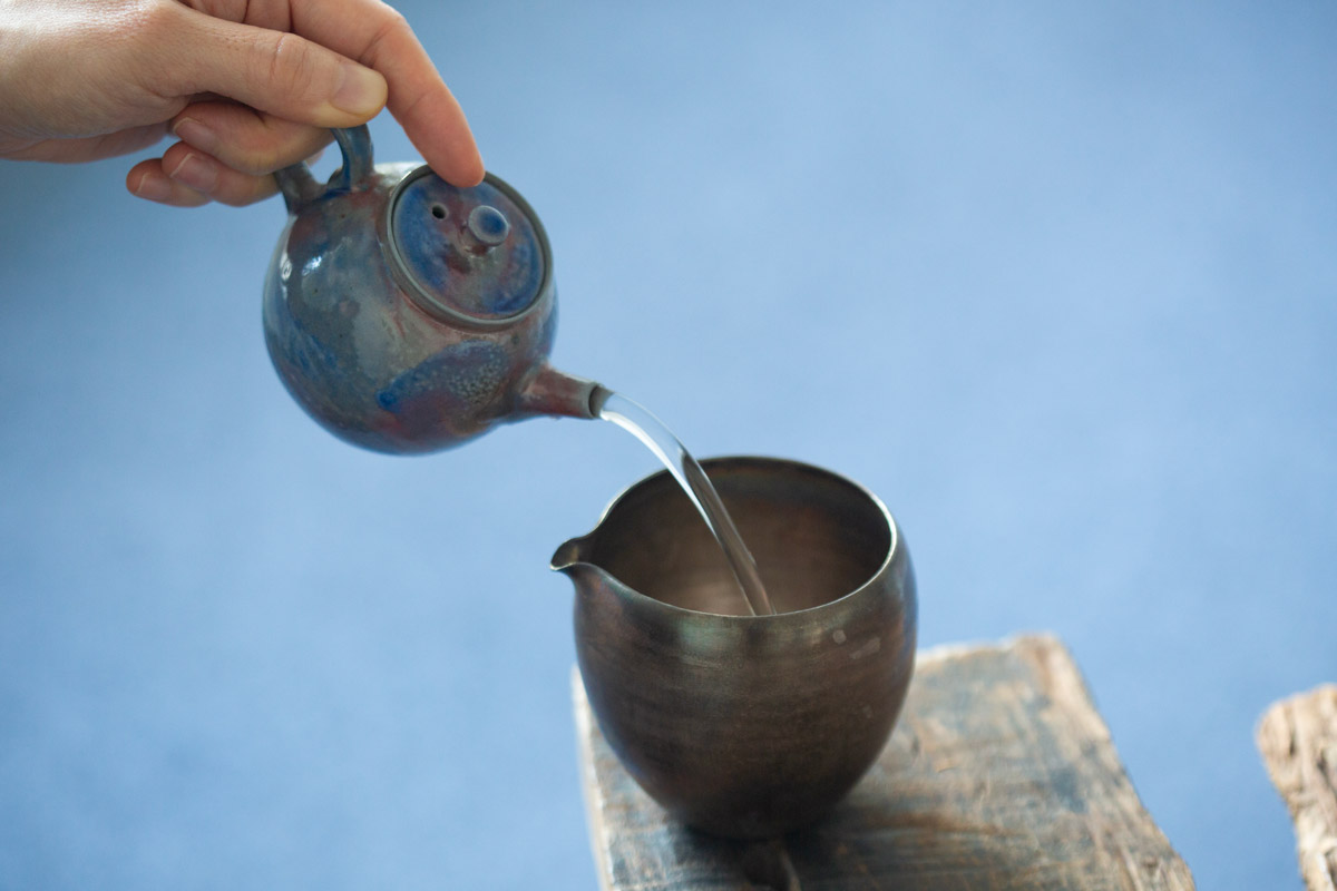 chameleon soda ash wood fired teapot iv 11 24 11 | BITTERLEAF TEAS