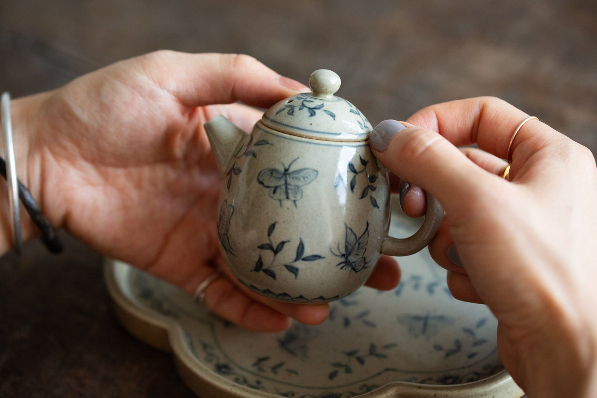 qinghua revival longdan teapot 7 | BITTERLEAF TEAS