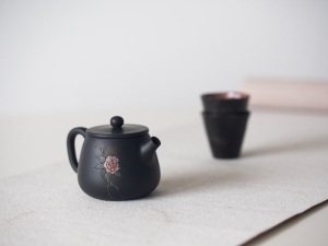 natural habitat jianshui zitao teapot peony 7 | BITTERLEAF TEAS