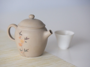 natural habitat jianshui zitao teapot white peony 2 9 | BITTERLEAF TEAS