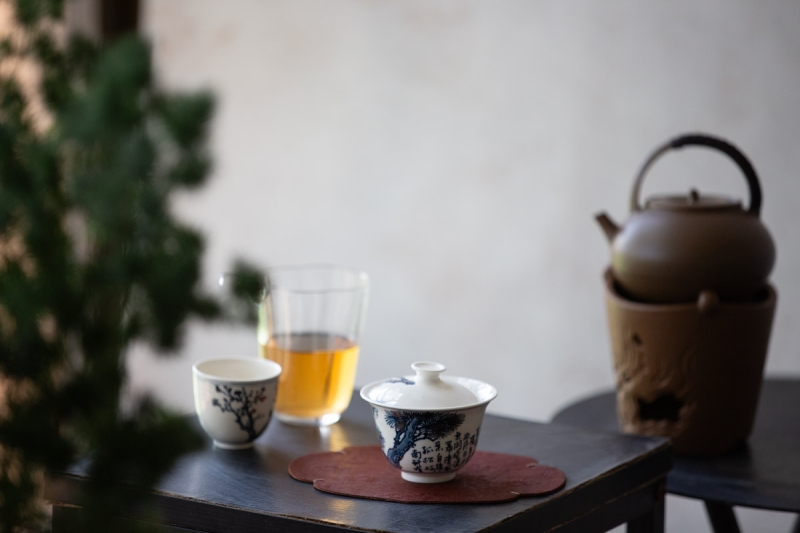 gilded qinghua gaiwan pine 2 5 | BITTERLEAF TEAS