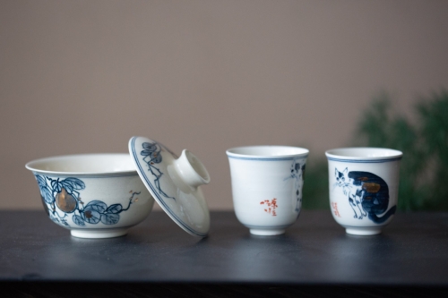 gilded qinghua gaiwan hulu 8 | BITTERLEAF TEAS