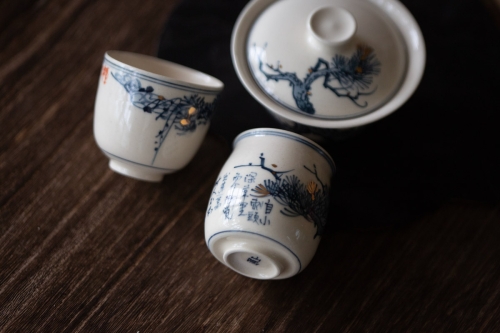 Gilded Qinghua Teacup - Large Pine - Image 4